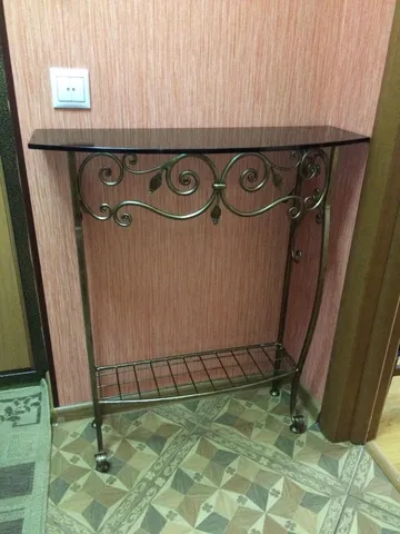 Кованая консоль «Цури»