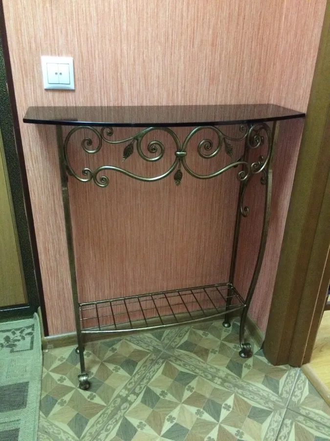 Кованая консоль «Цури»